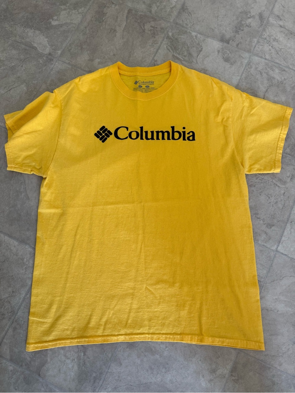 Columbia Men’s Bright Yellow Logo Short Sleeve Tee